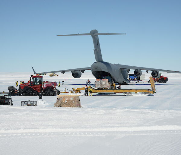 Photo of C-17A at Wilkins