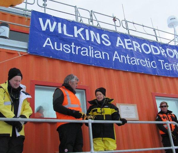The Governor-General unveils a plaque at Wilkins ice runway
