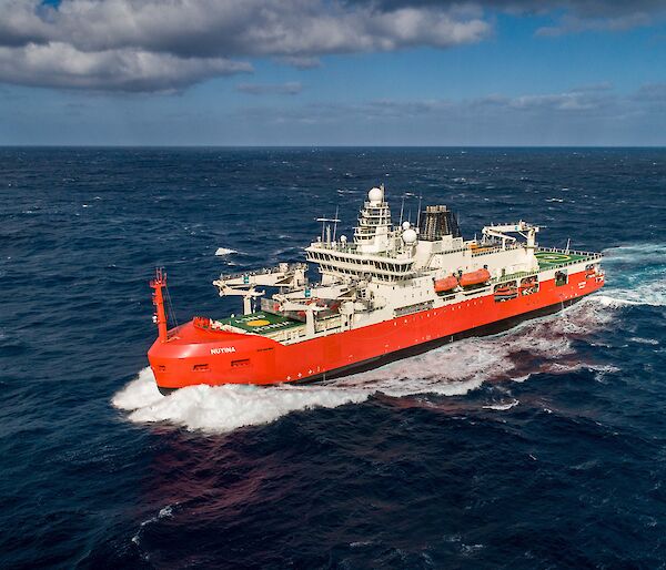 RSV Nuyina crosses the southern Indian Ocean
