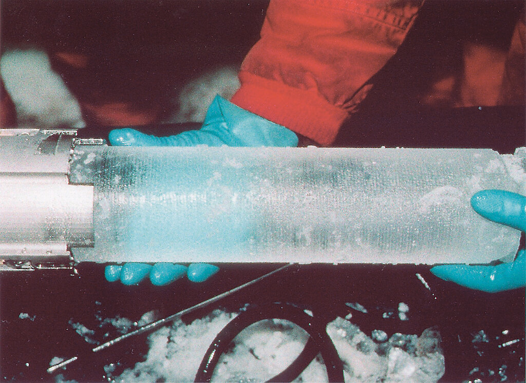 Volcanic eruptions and solar activity detected in ice core — Australian