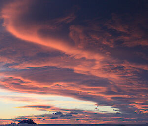 Sunset over the David Range from Béchervaise Island with Mt. Parsons and Mt. Elliot in the foreground