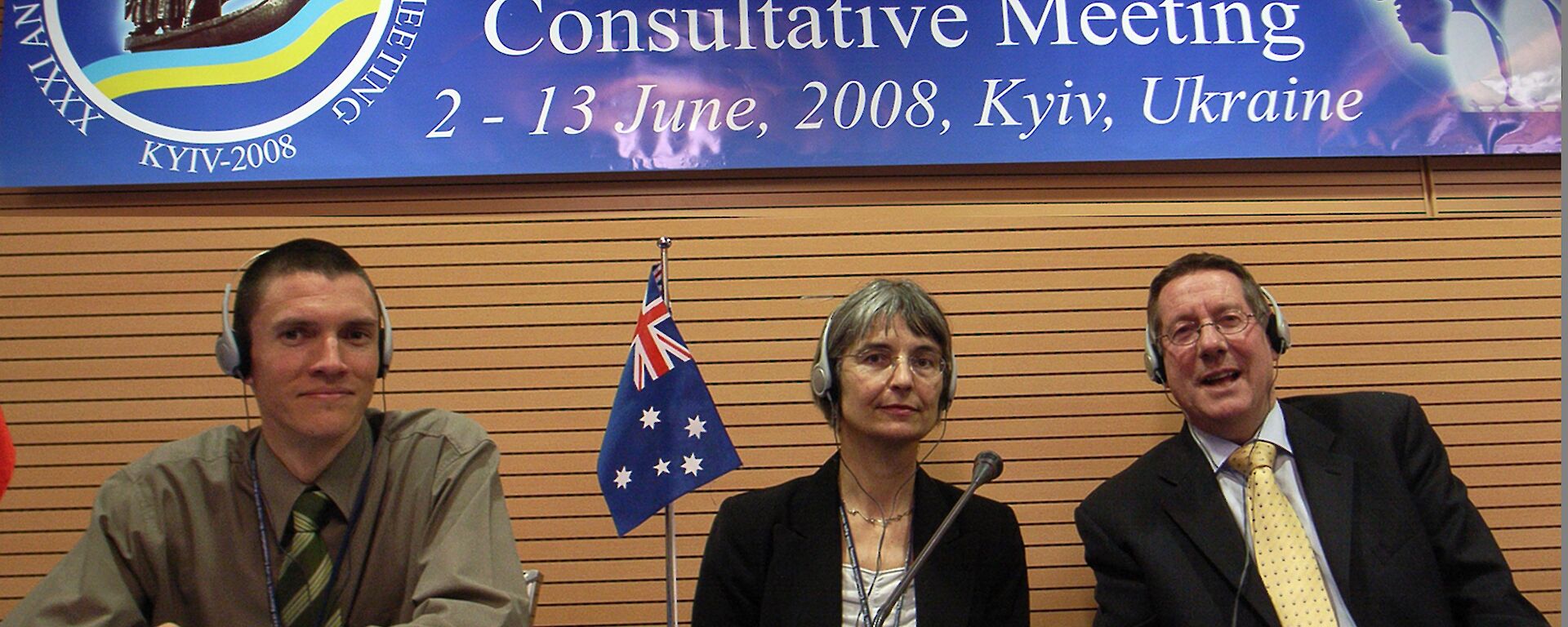 CEP delegates, Ewan McIvor (left), Penny Richards (DFAT) and Tony Press.
