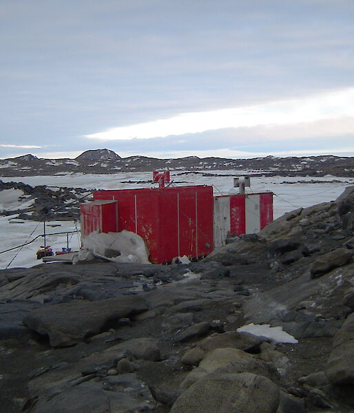 Brookes Hut overlooks spectacular Shirokaya Bay, in the Vestfold Hills, near Davis.