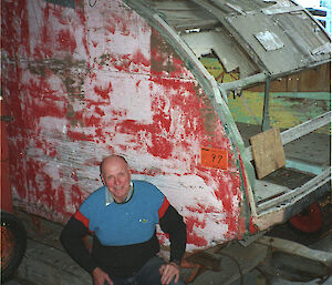 Don Butling with his caravan at Kingston headquarters, Tasmania, in 2005.