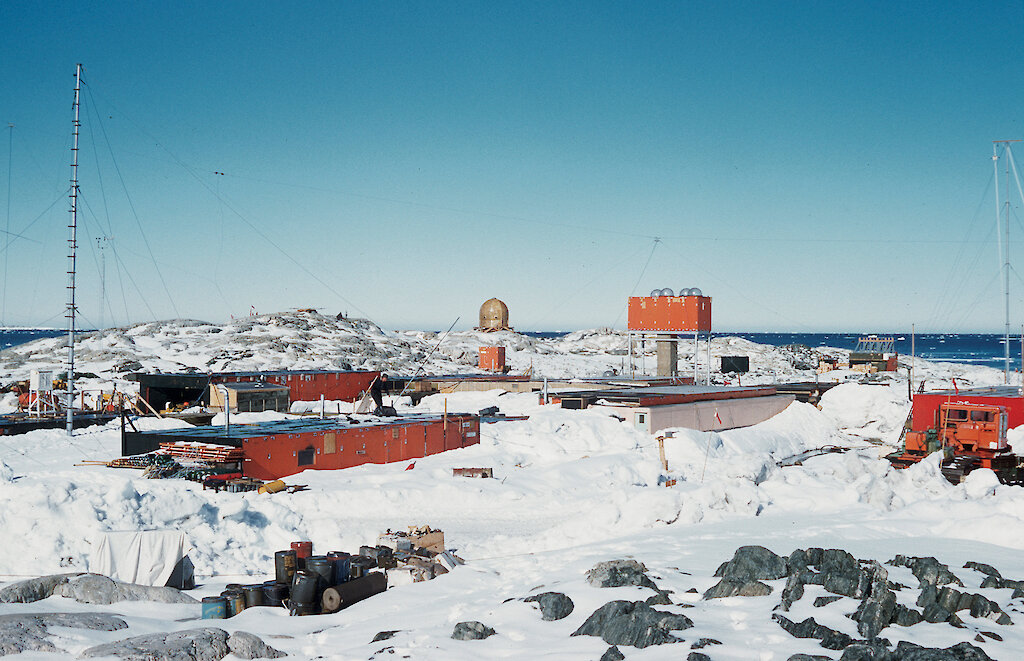 Founding Davis and Casey stations — Australian Antarctic Program