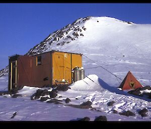 Colbeck Hut on 20th September 1997. Note the steps leading up to the hut’s door where now we have steps in the snow leading down to the door