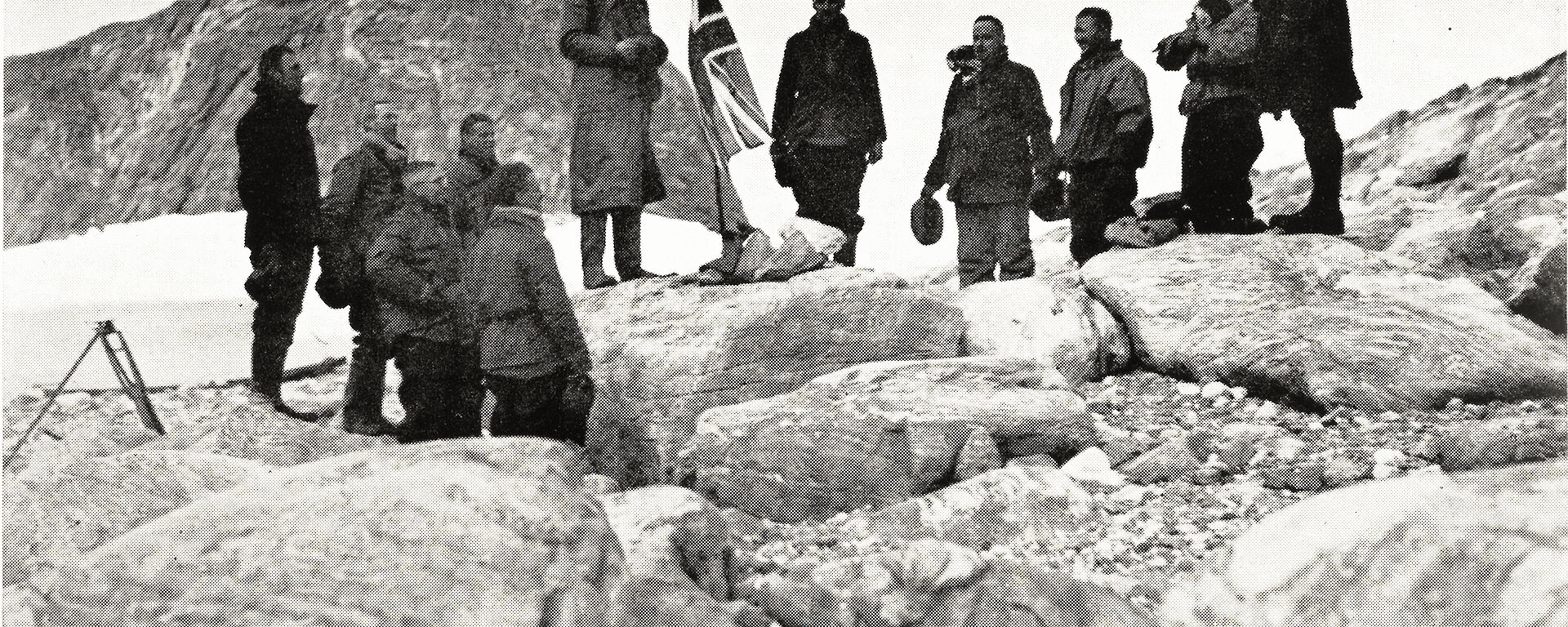 Hurley’s photo of Mawson and his men at Cape Bruce on 18th February 1931, copied from page 234 of "B.A.N.Z. Antarctic Research Expedition 1929–31, Reports-Series A, Volume 1, Geographical Report", based on the "Mawson Papers" by A Grenfell Price, Adelaide (1963).