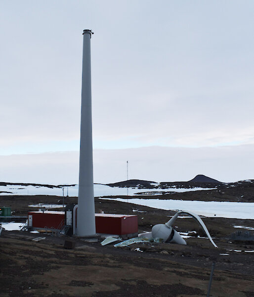 Wind turbine broken