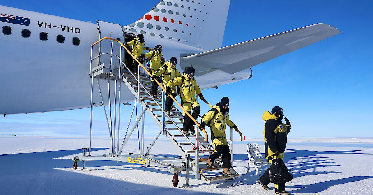 Australian school children take their place in Antarctic history
