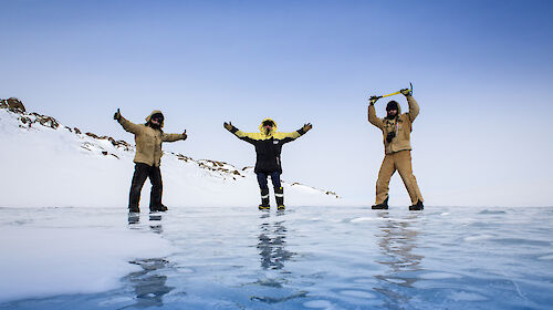 Australian Antarctic expeditioners on the ice