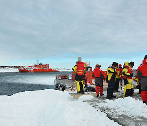 Expeditioners ashore at Mawson station after transfer