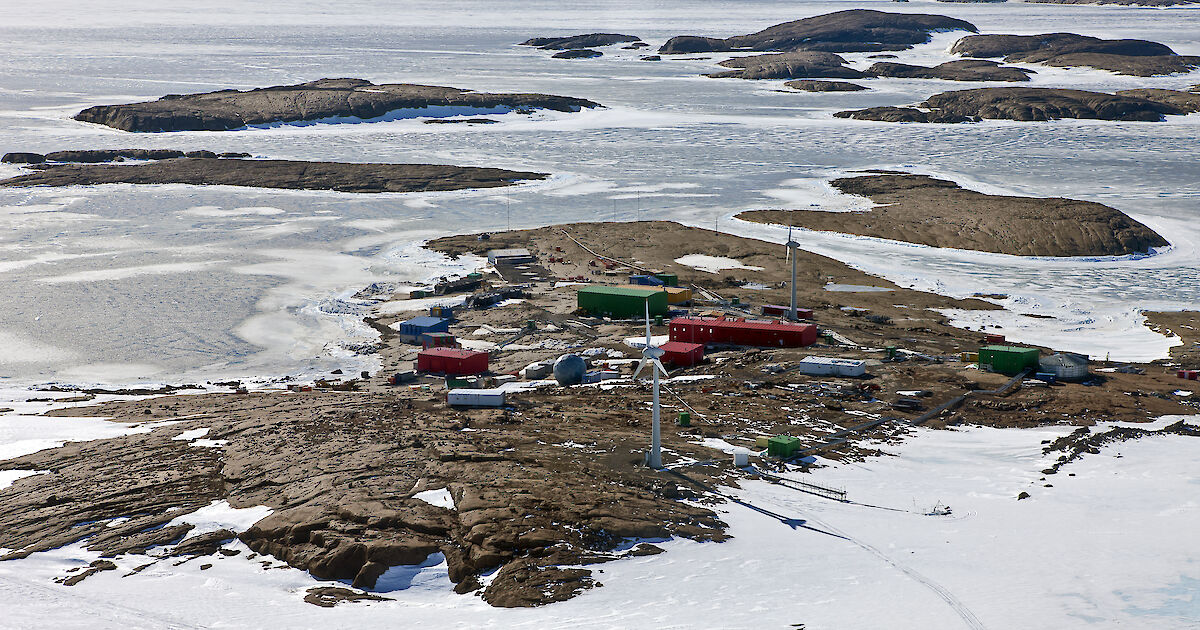 How Many People Live In Antarctica Australian Antarctic