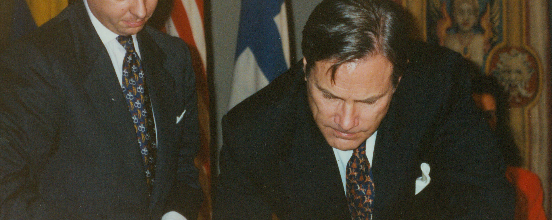 1991 delegation signing