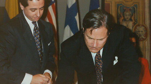 1991 delegation signing