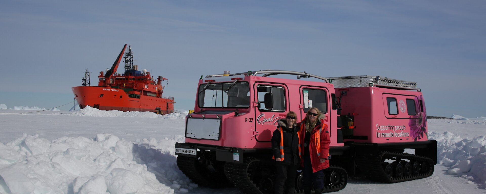 Outgoing Davis Station Leader, Alison Dean and new Station Leader Kirsten Le Mar during resupply.