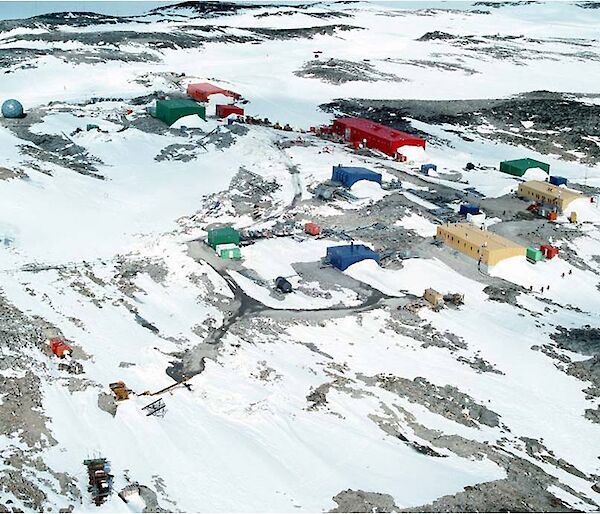 Casey station (Photo: Robb Clifton)