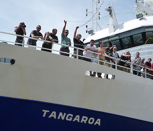 The RV Tangaroa departs Wellington