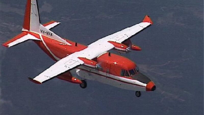 Casa 212–400 in flight