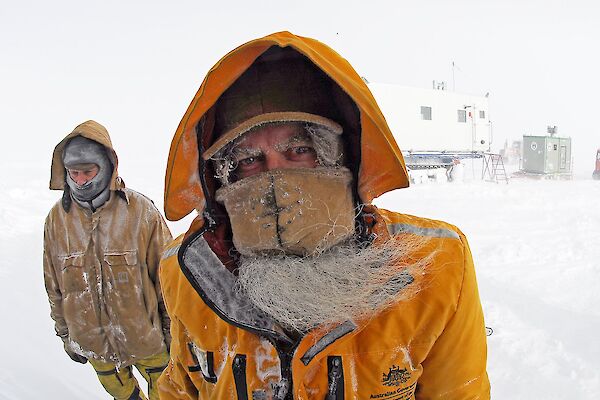 Antarctic expeditioners