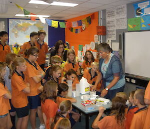 Barbara makes glacier goo with Giraween Primary School students