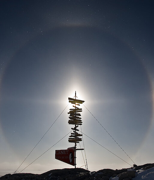 Sun dogs and a solar halo at Casey