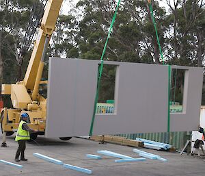 Crane loading panels for journey to Antarctica on the Aurora Australis