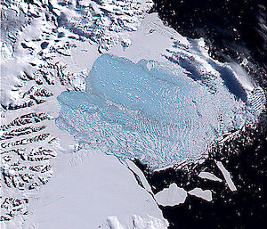 Satellite image showing disintegration of Larsen B ice shelf.