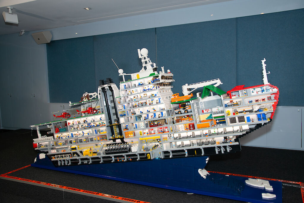 lego icebreaker ship