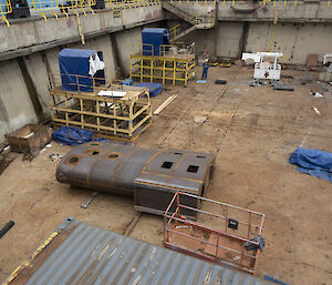 A drop keel lying on the ship’s deck.