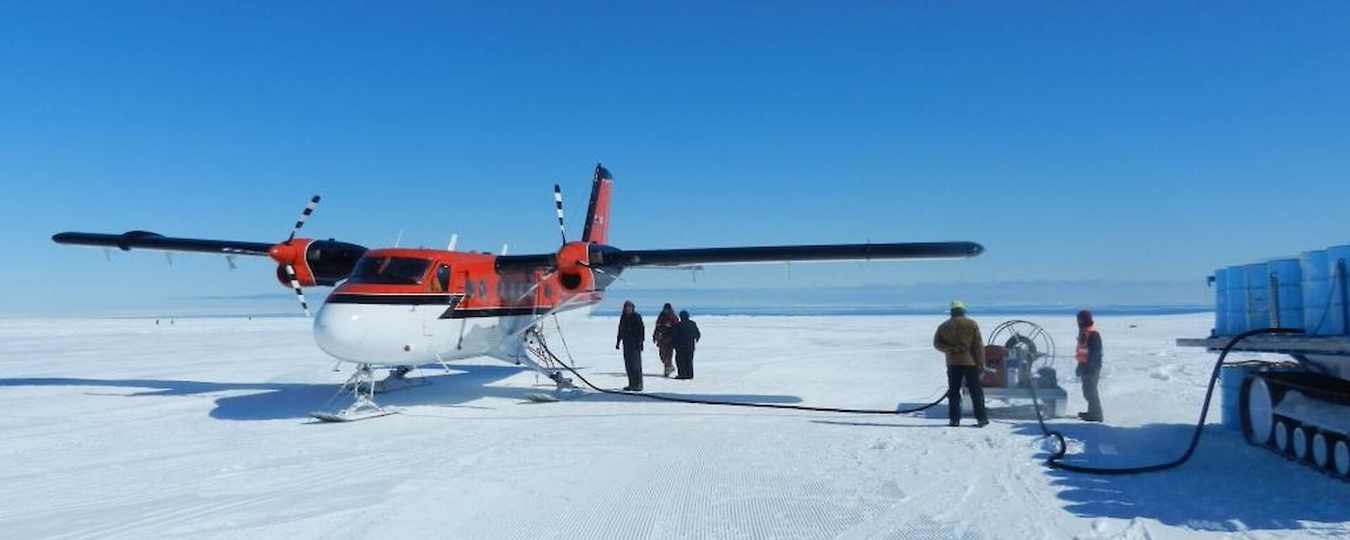 Refuelling a light aircraft