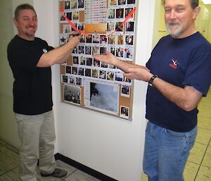 Mark Hunt (SL) and Dave Davies (DSL) officially open the new ASP, Physics and Chemistry Hall of Fame display