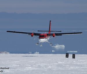 Plane landing at skiway