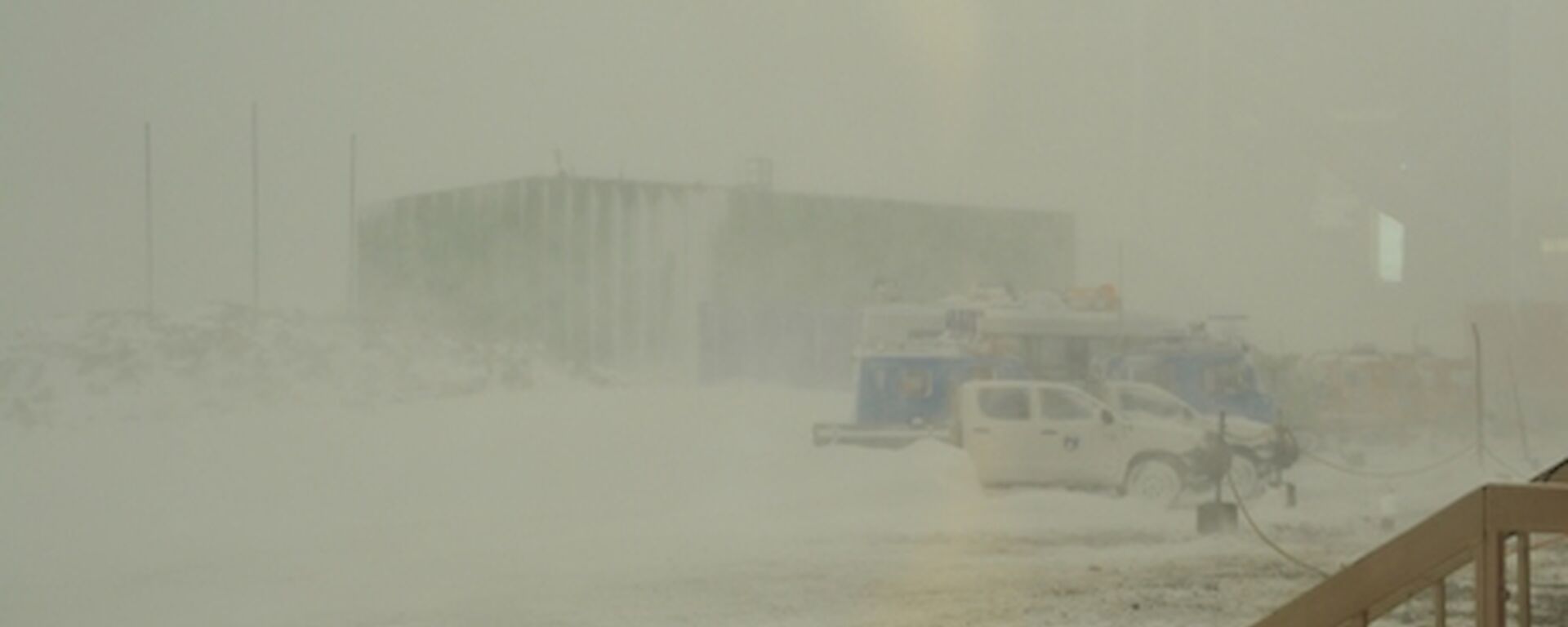 Blowing snow at Casey reduces visibility of buildings