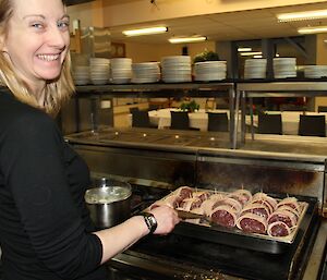 Bri cooking smoked beef fillet at Casey
