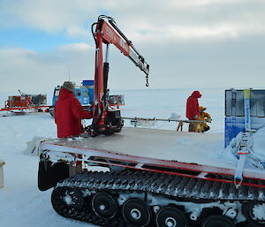 Preparing to lift the AWS mast at Cape Poinsett