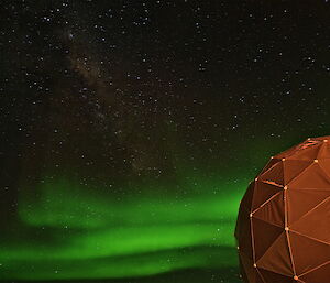 Aurora with the ANARE sat dome in front