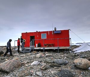 Arriving at Robbo’s hut for the night