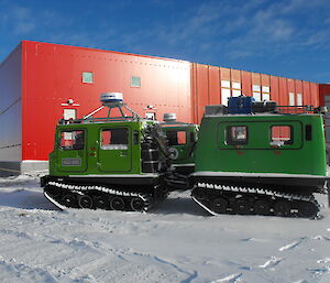 A Gägglunds vehicle parked in front of Casey station