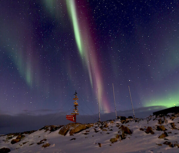 Aurora australis above Casey during April 2014