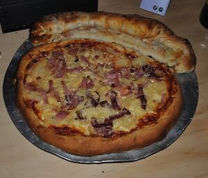 A pizza fresh from the wood fired oven at Wilkes Hilton hut near Casey 2014