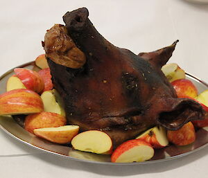 A pig’s head with apples at Casey September 2014