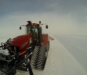 A land plane smoothing off the Casey skiway