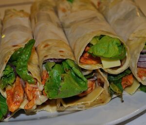 Chicken wraps with hydroponics salad