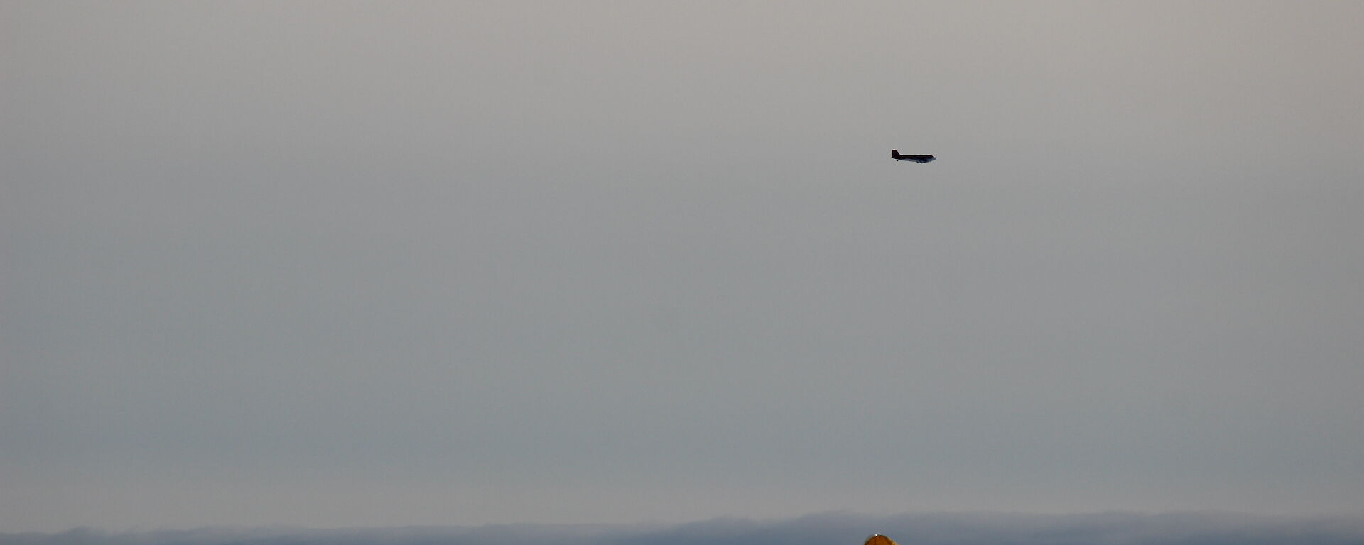 Basler coming around to land at Casey skiway