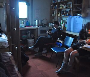 People in Bandit’s hut in the Vestfold hills