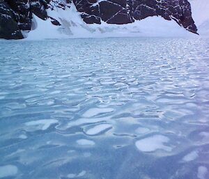 Wind-sculpted ice