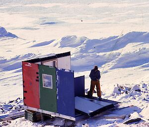 Assembling Platcha hut