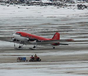 Basler landing at Davis