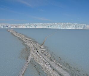 Tide crack and brown glacier
