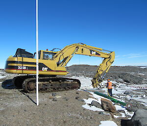 Signpost at Davis goes up again